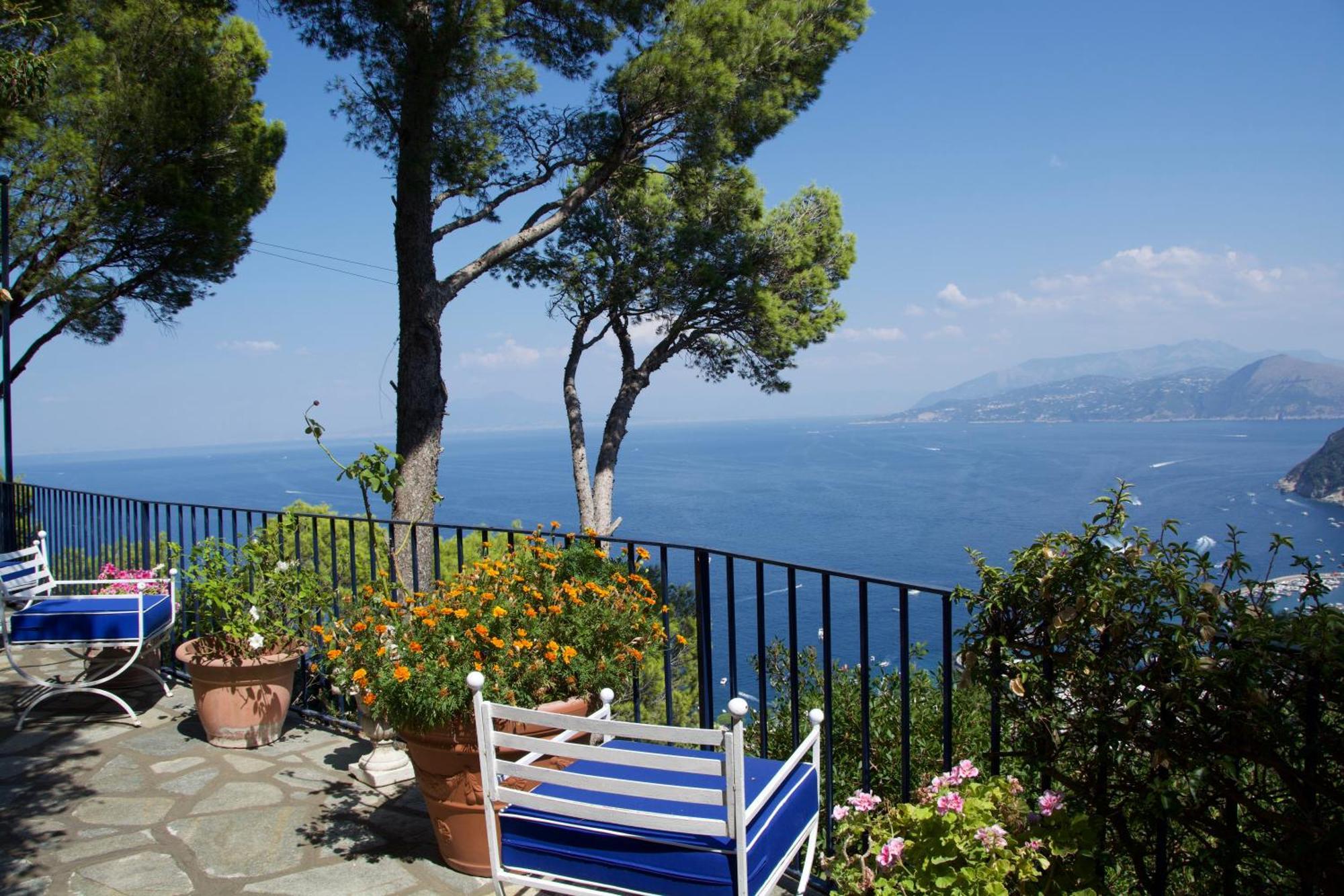 La Casa Nel Bosco Hotel Capri Exterior photo